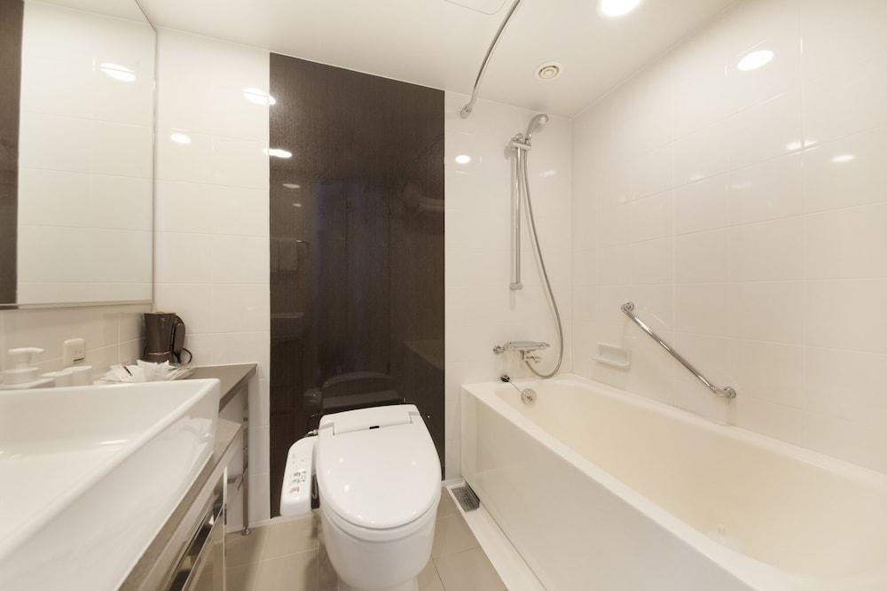 Quintessa Hotel Сасебо Экстерьер фото
